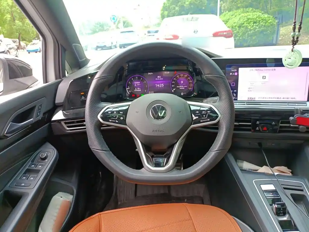 Volkswagen Golf — миниатюра 3
