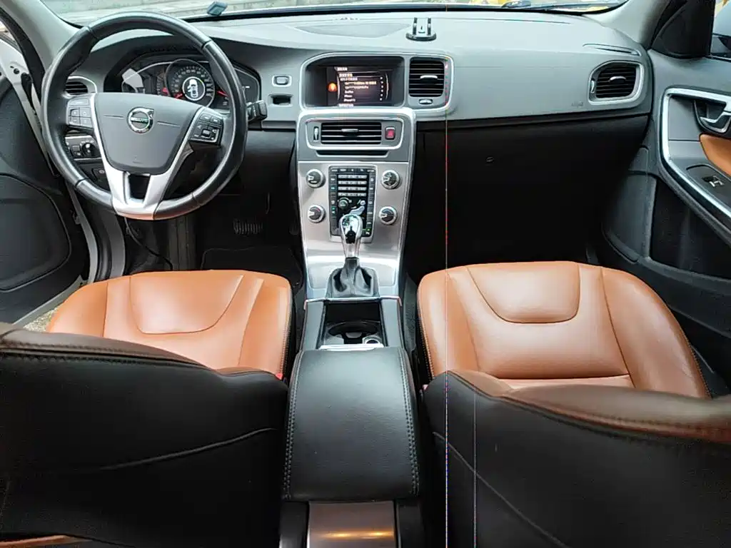 Volvo S60 — миниатюра 10
