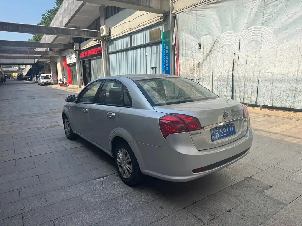 Buick Excelle — миниатюра 8
