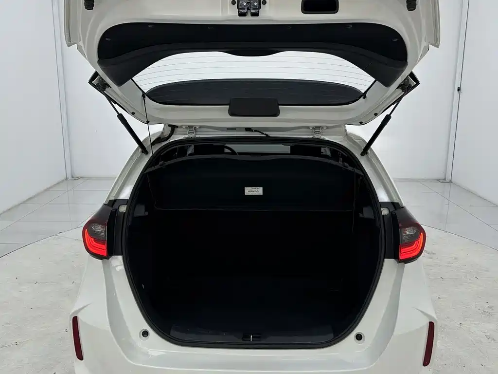 Honda Fit — миниатюра 16
