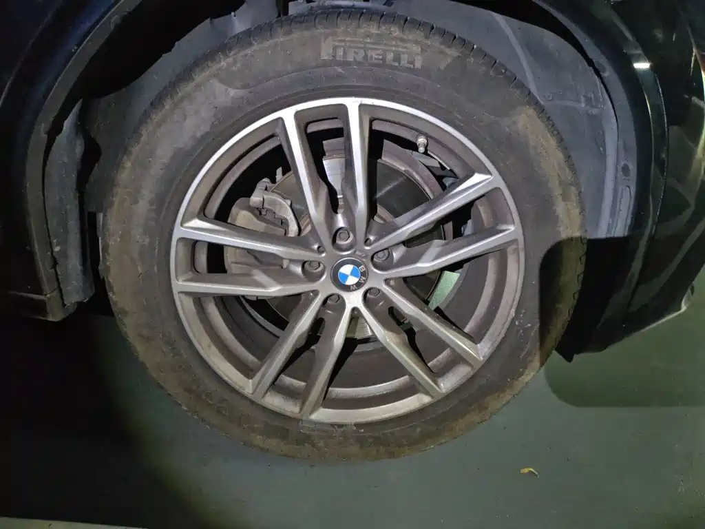 BMW X3 — миниатюра 8