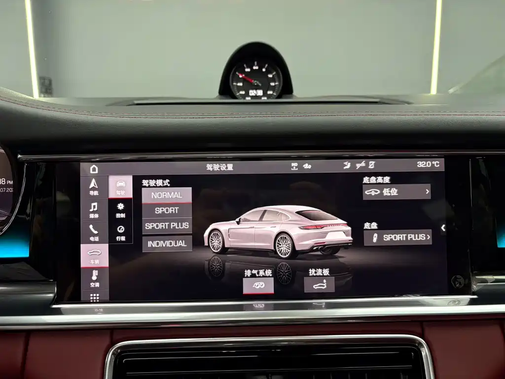 Porsche Panamera — миниатюра 9