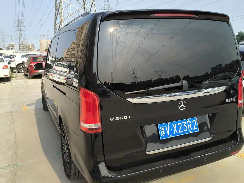 Mercedes-Benz V-Class V 2018 V 260 L Luxury Long Wheelbase V