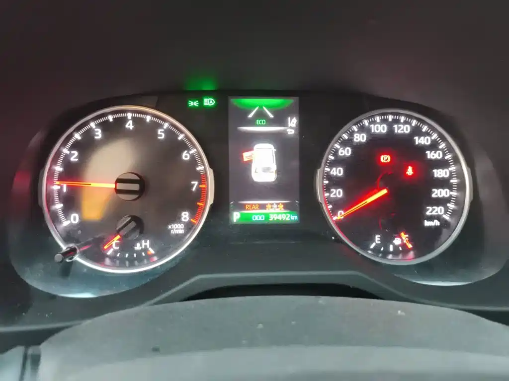 Toyota RAV4 — миниатюра 13