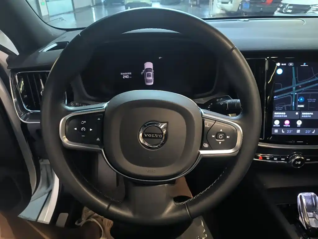 Volvo S60 — миниатюра 11