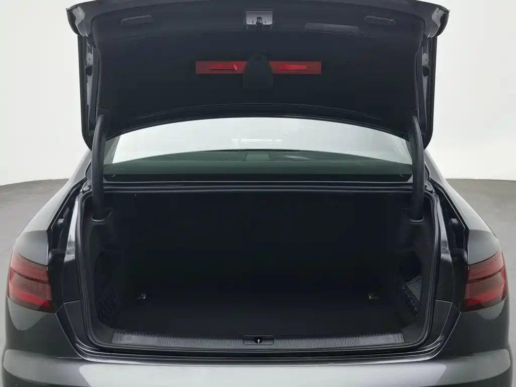 Audi A4L — миниатюра 16