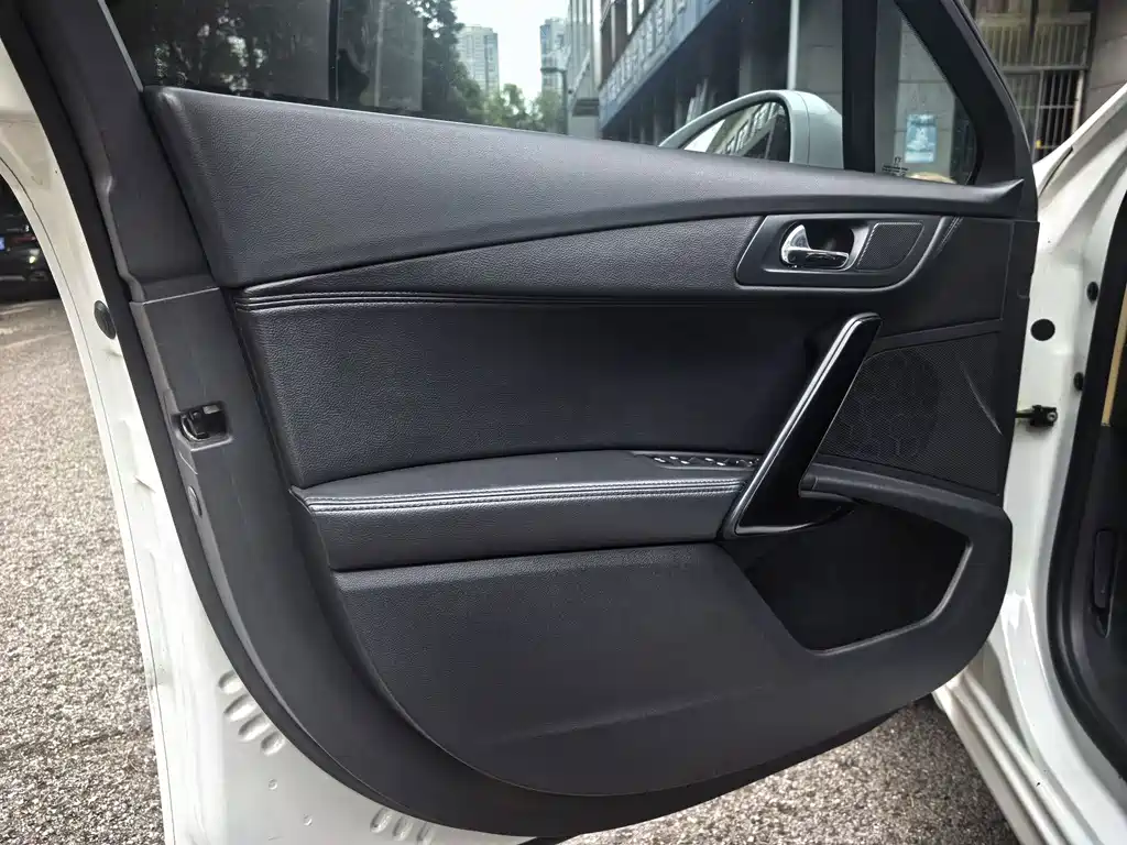 Peugeot 508 — миниатюра 14