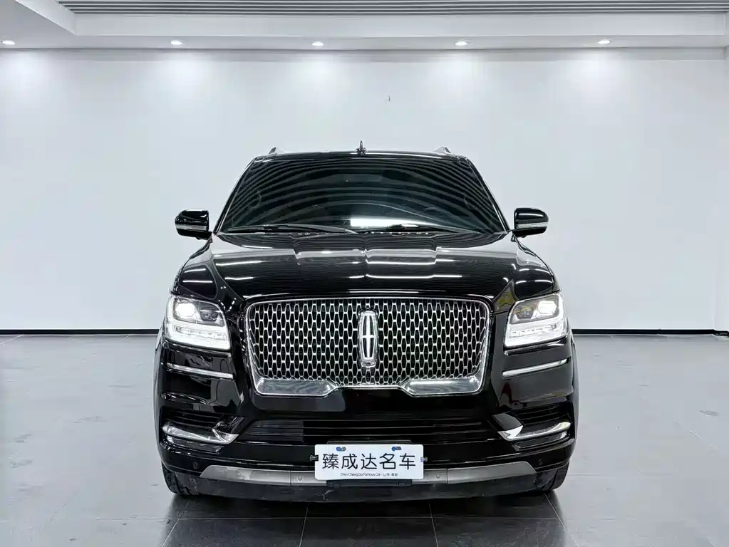 Lincoln Navigator — миниатюра 2