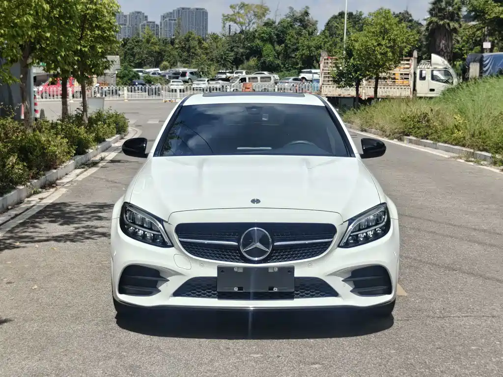 Mercedes-Benz C-Class — миниатюра 2