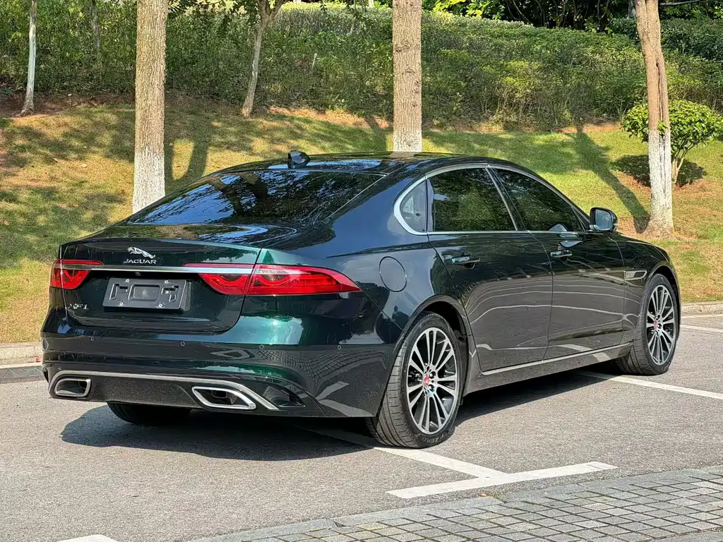 Jaguar XFL — миниатюра 9