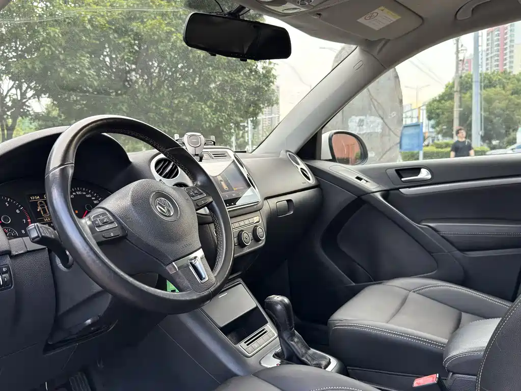 Volkswagen Tiguan — миниатюра 11