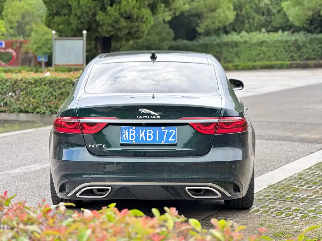 Jaguar XFL 2024 2.0T P250 Premium Luxury