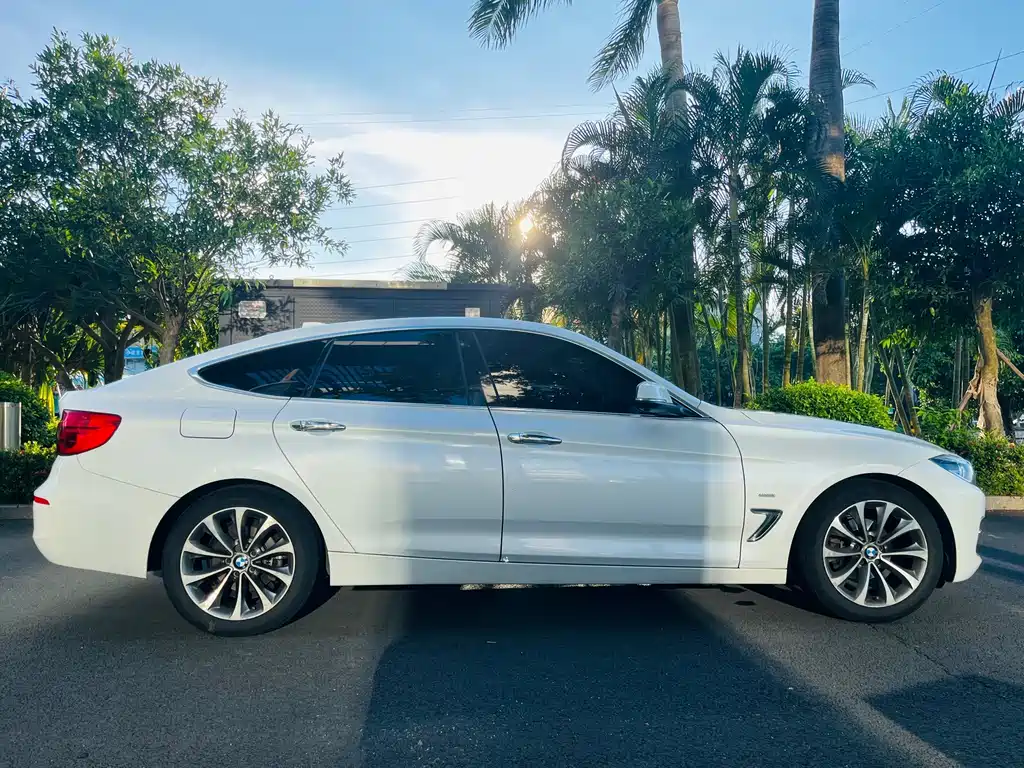 BMW 3 Series GT — миниатюра 7