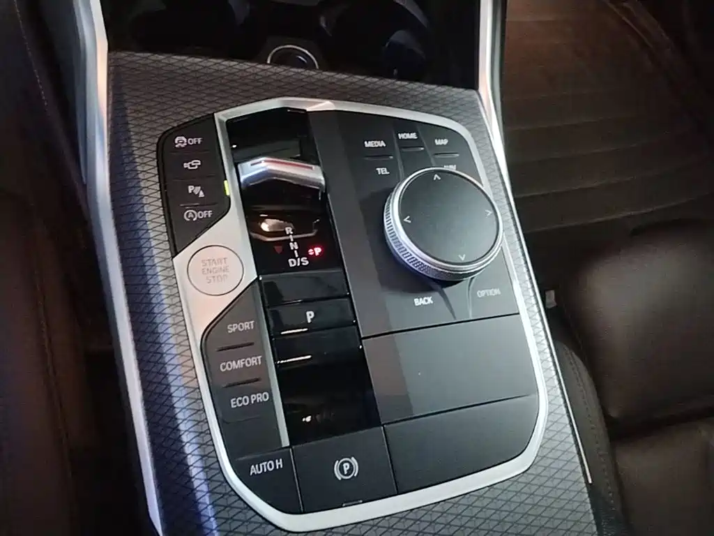 BMW 3 Series — миниатюра 14