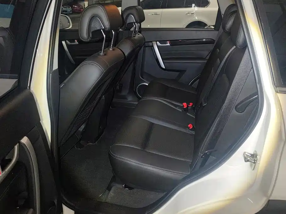 Chevrolet Captiva — миниатюра 11