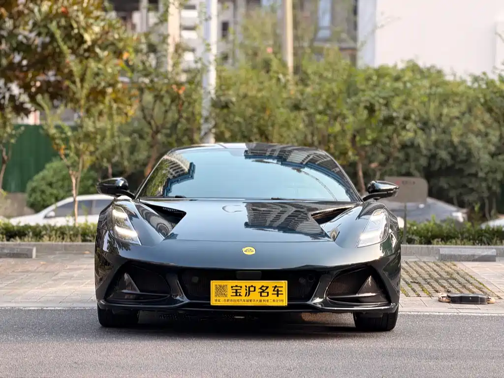 Lotus Emira — миниатюра 2