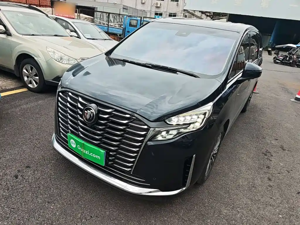 Buick GL8 — миниатюра 2