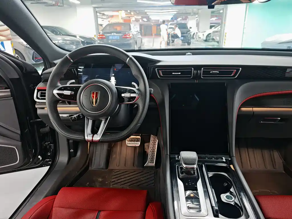 Hongqi H6 2025 2.0T