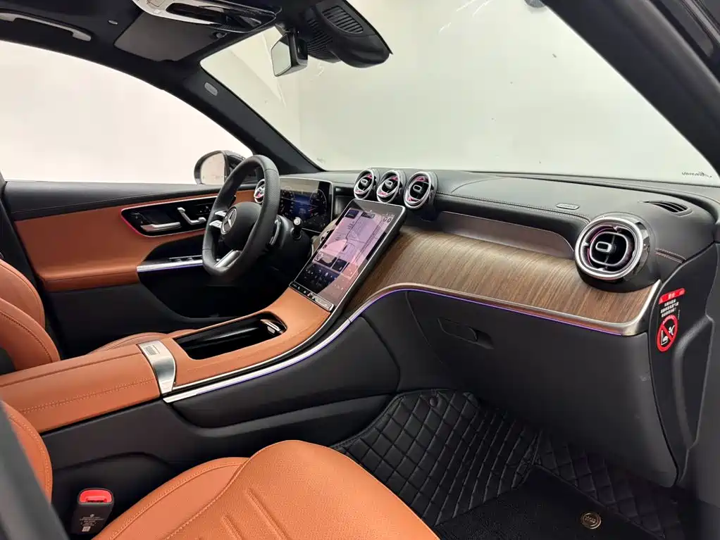 Mercedes-Benz GLC — миниатюра 11