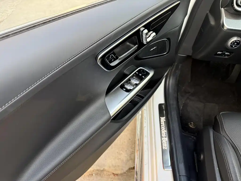 Mercedes-Benz C-Class C 2025 C 260 L Sport