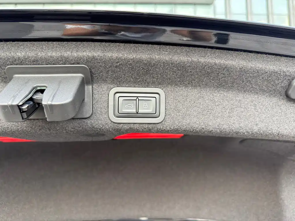 Audi A6L — миниатюра 29