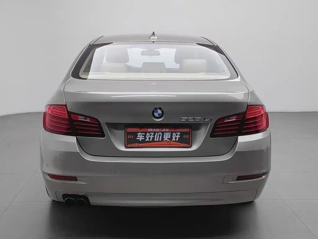 BMW 5 Series — миниатюра 4
