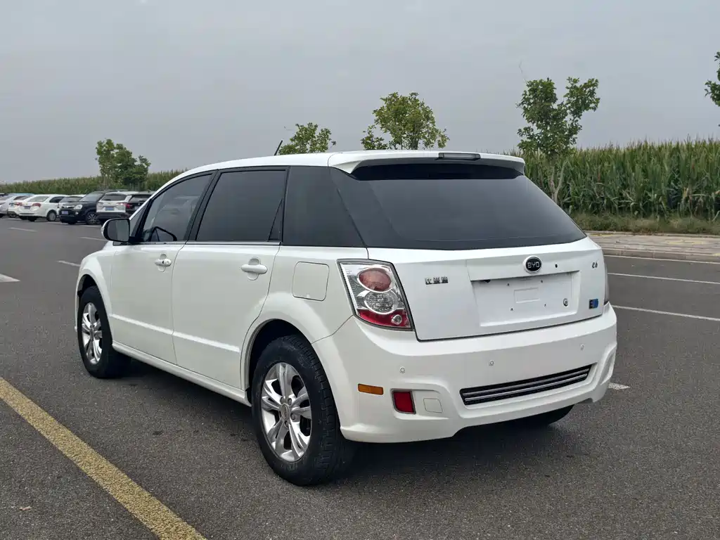BYD e6 — миниатюра 7