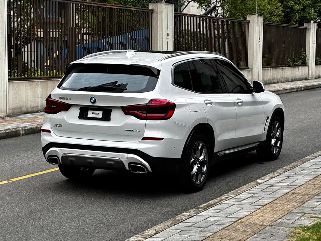 BMW X3 — миниатюра 10