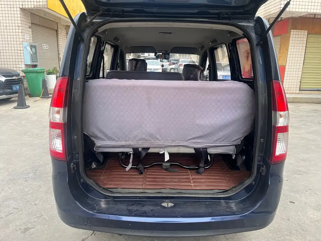 Wuling Hongguang — миниатюра 11