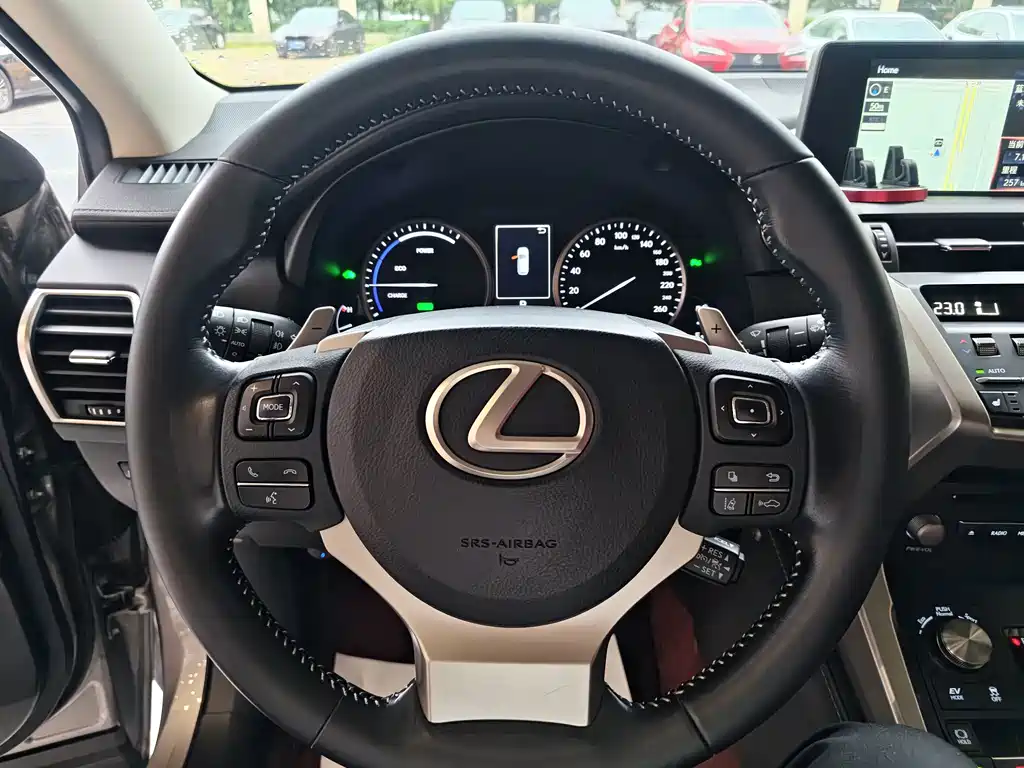 Lexus NX — миниатюра 21