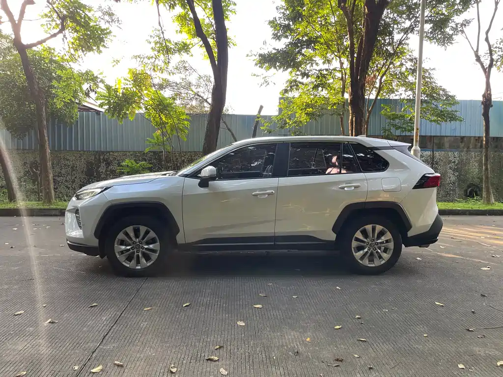 Toyota Wildlander — миниатюра 22