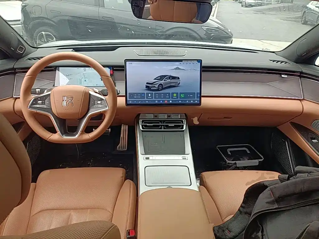 BYD Han L — миниатюра 10