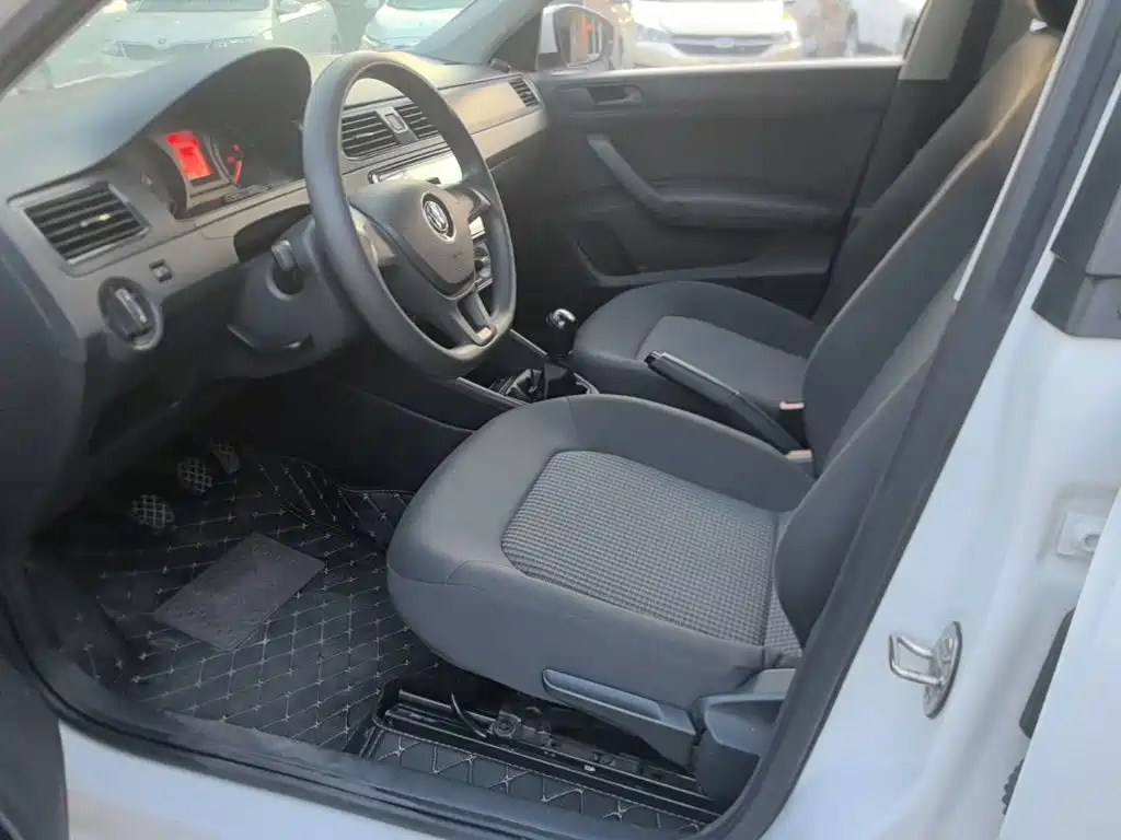 Volkswagen Santana — миниатюра 15