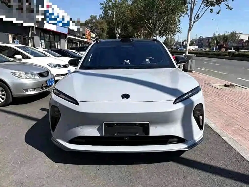 NIO ET5T — миниатюра 2