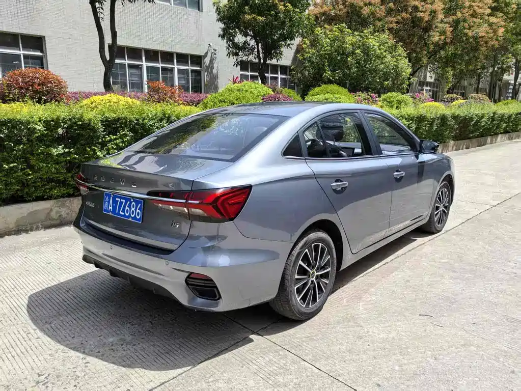 ROEWE I5