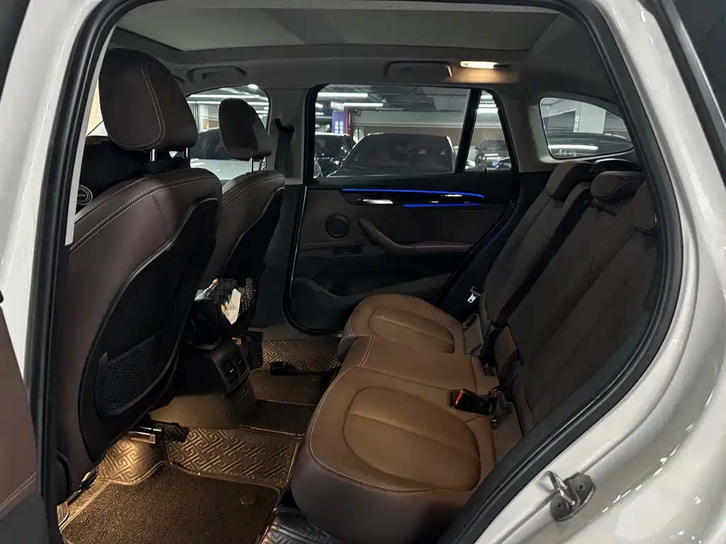 BMW X1 — миниатюра 9