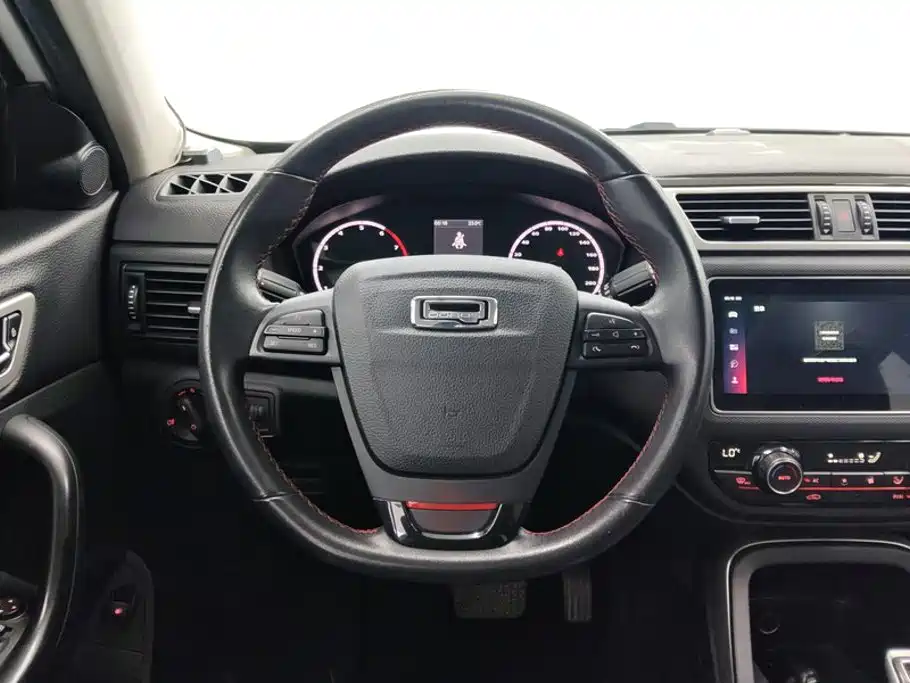 Qoros Qoros 5 — миниатюра 15