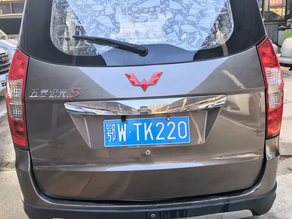 Wuling Hongguang — миниатюра 4