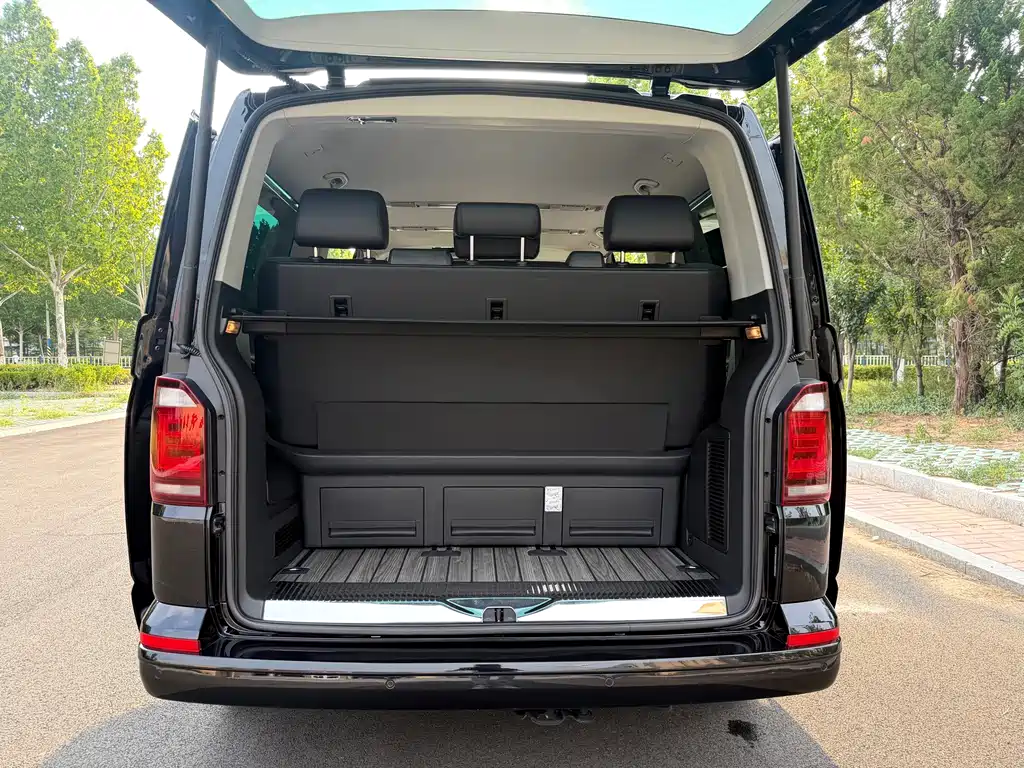 Volkswagen Multivan — миниатюра 20