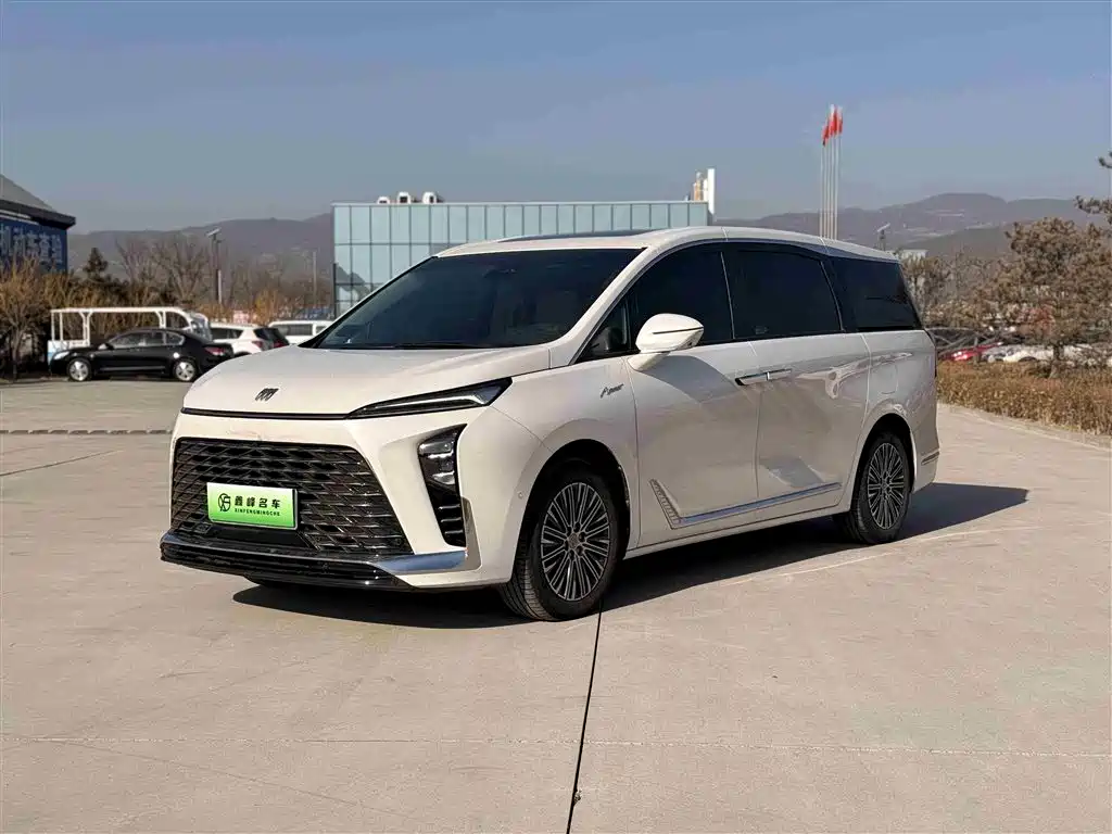 BUICK GL8 NEW ENERGY