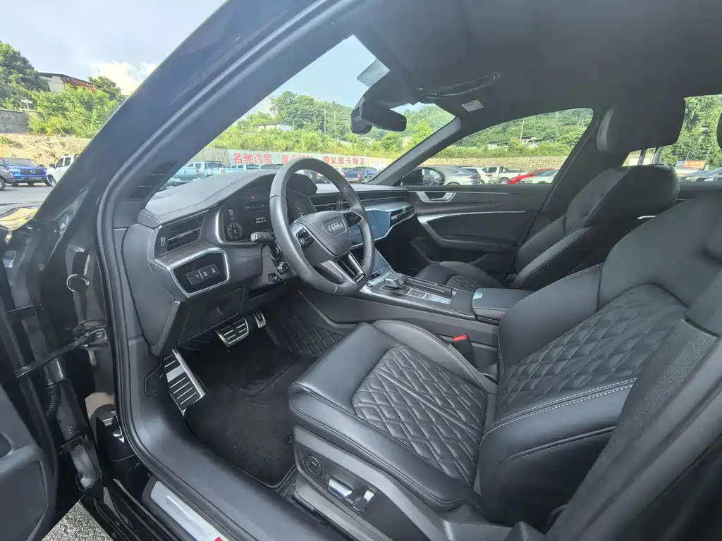 Audi A6L 2025 45 TFSI quattro