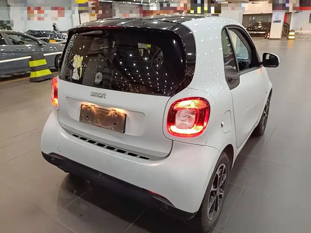 smart Smart Fortwo — миниатюра 7