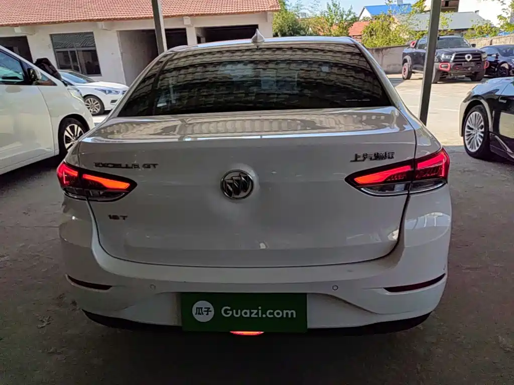 Buick Excelle — миниатюра 6