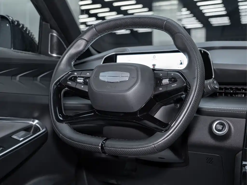 Geely Boyue — миниатюра 13