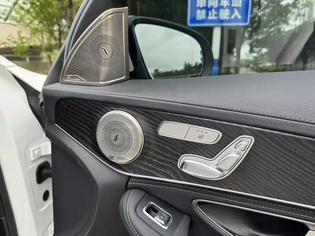 Mercedes-Benz C-Class — миниатюра 27