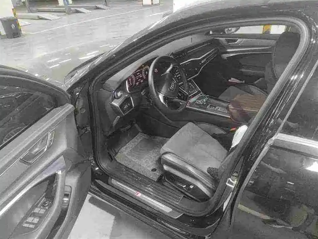 Audi A6L — миниатюра 7