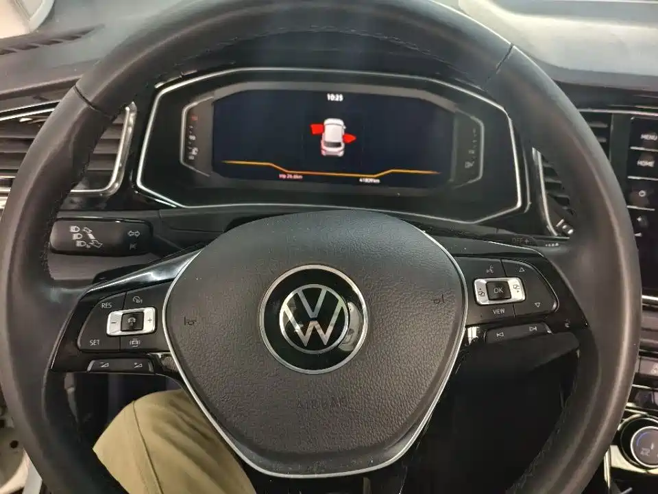 Volkswagen T-Roc 2022 280TSI DSG PLUS