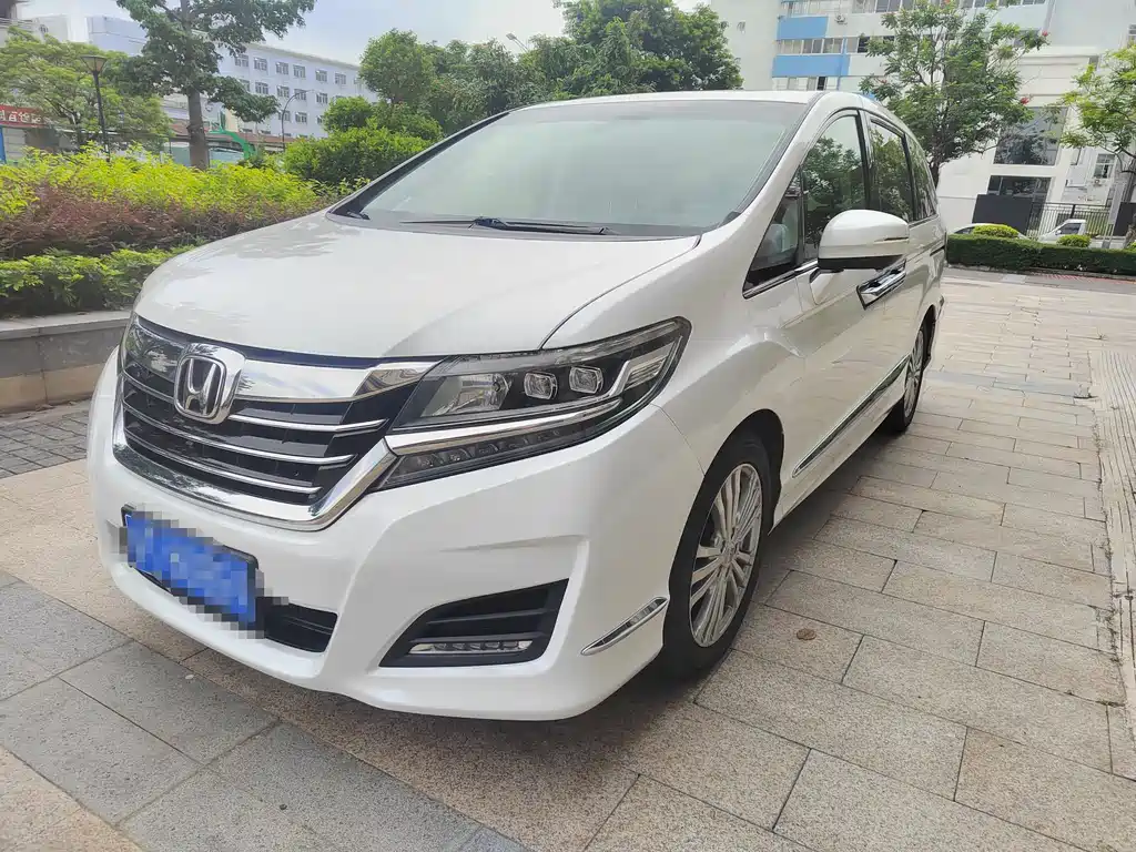 Honda Elysion 2016 2.4L