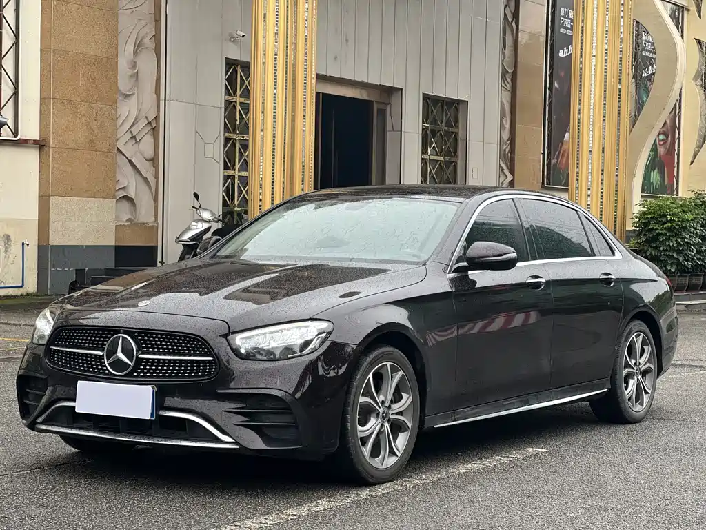 Mercedes-Benz E-Class 2021