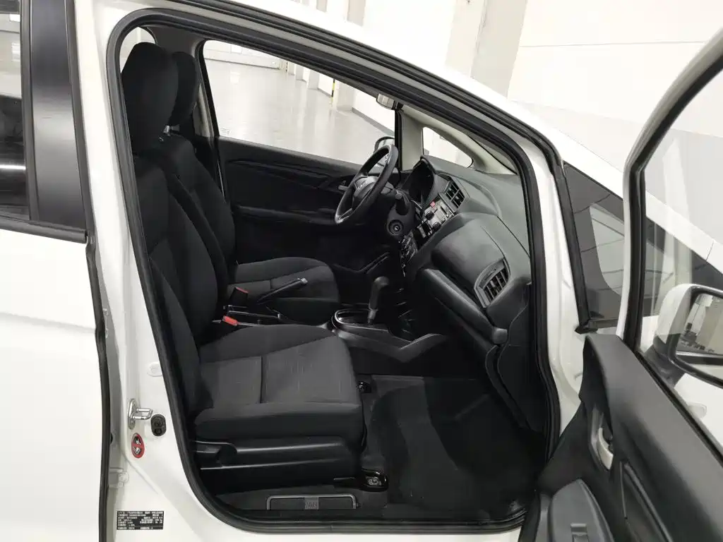 Honda Fit — миниатюра 23